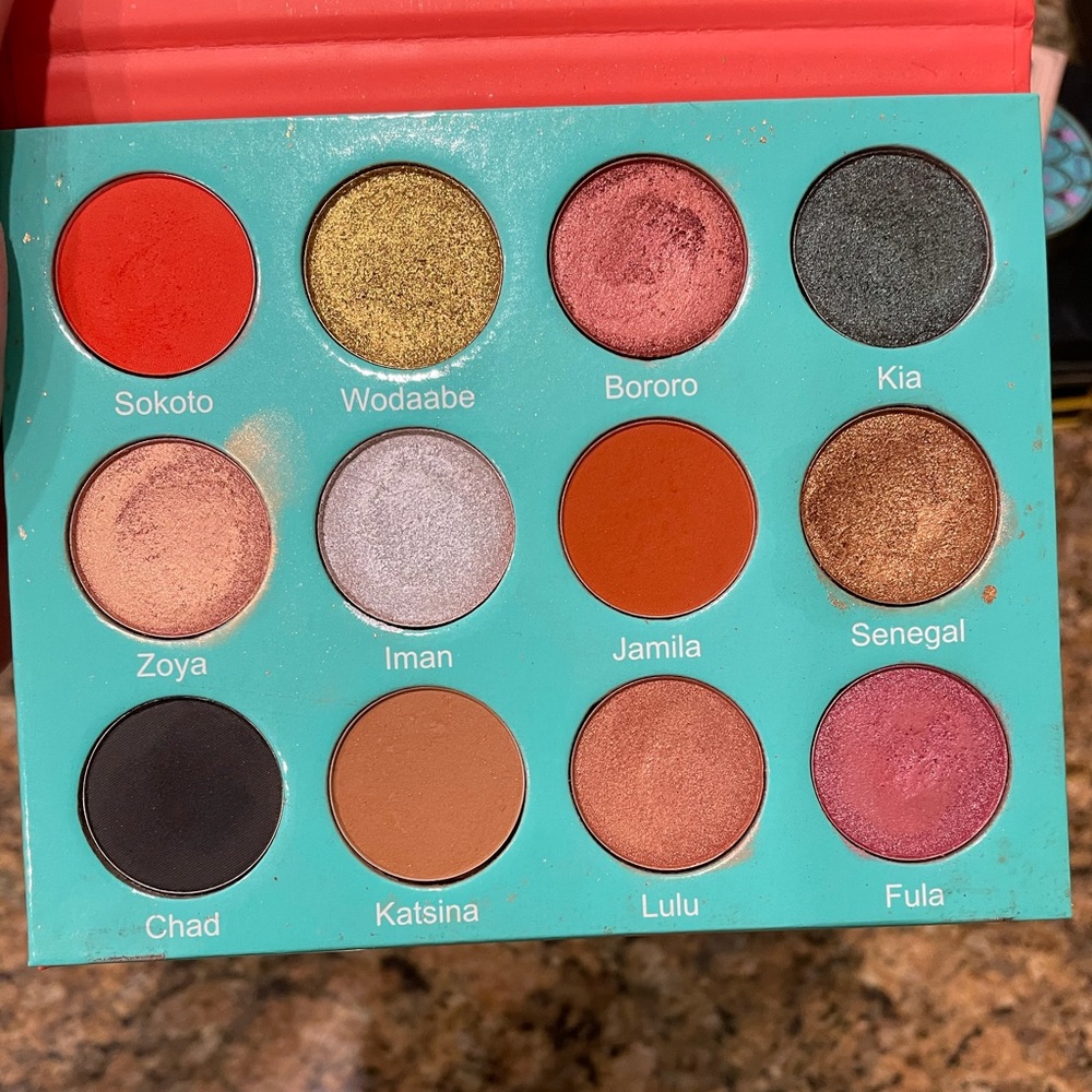 Juvias Place The Saharan Palette